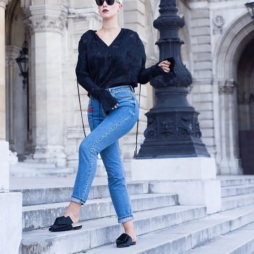 ✨HP✨H&M Black Mules with Bow✨